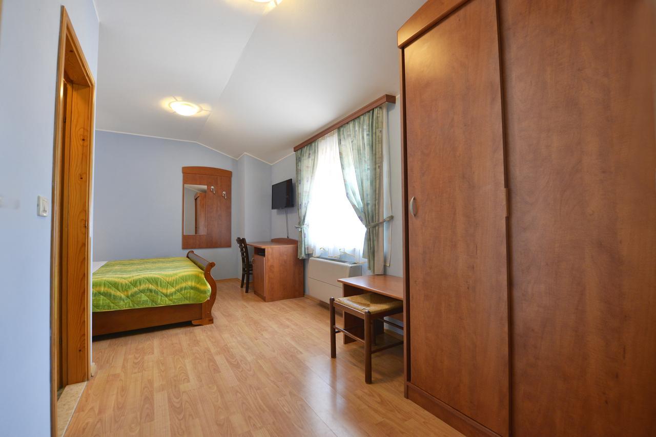 Bed And Breakfast Julia Seget  Zewnętrze zdjęcie